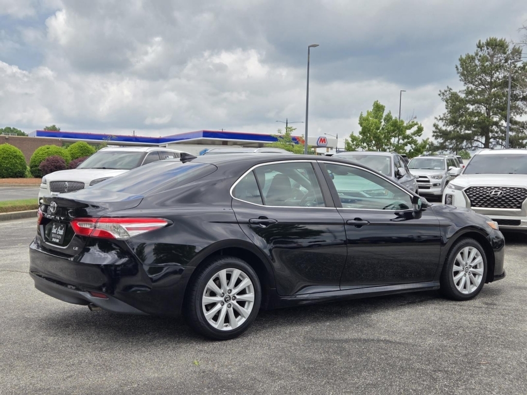 2019 Toyota Camry LE, 750679, Photo
