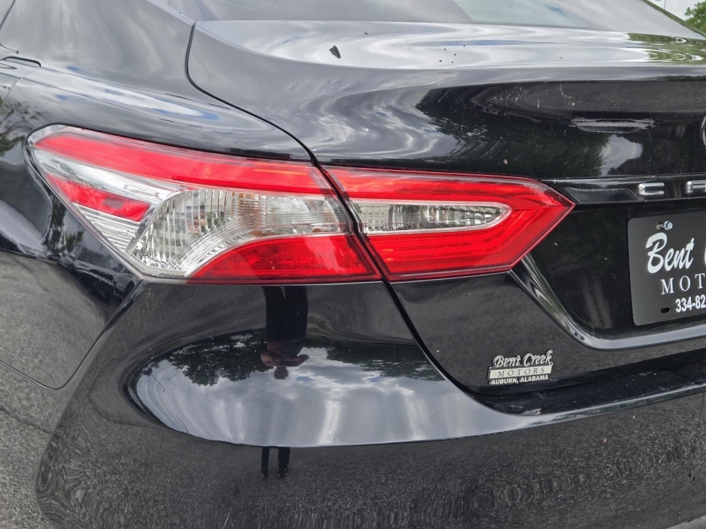 2019 Toyota Camry LE, 750679, Photo