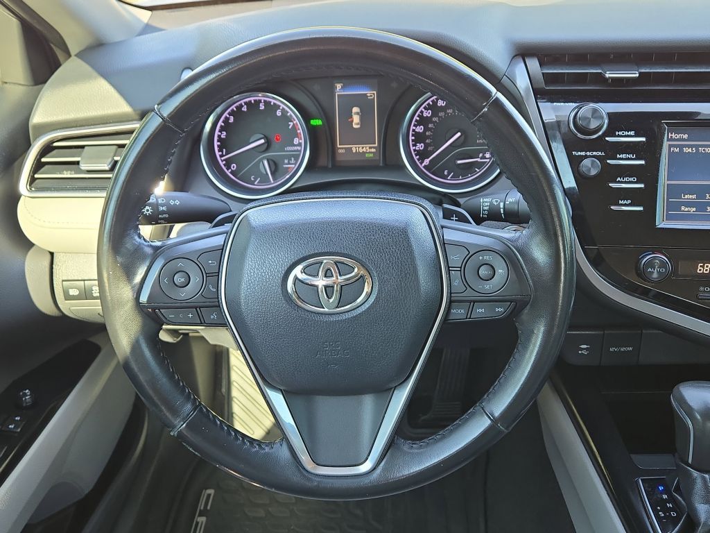 2019 Toyota Camry SE photo 17