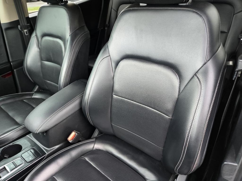 2020 Ford Escape SEL, A15060, Photo