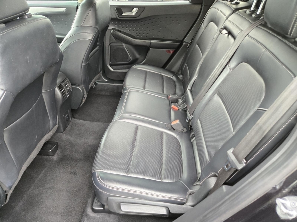 2020 Ford Escape SEL, A15060, Photo