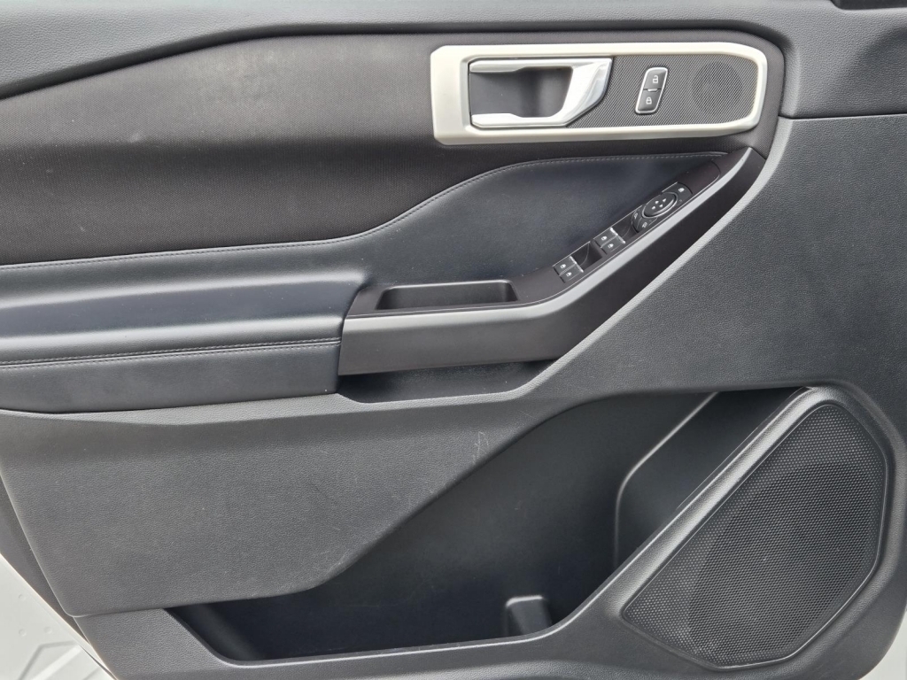 2020 Ford Explorer XLT, B14556, Photo