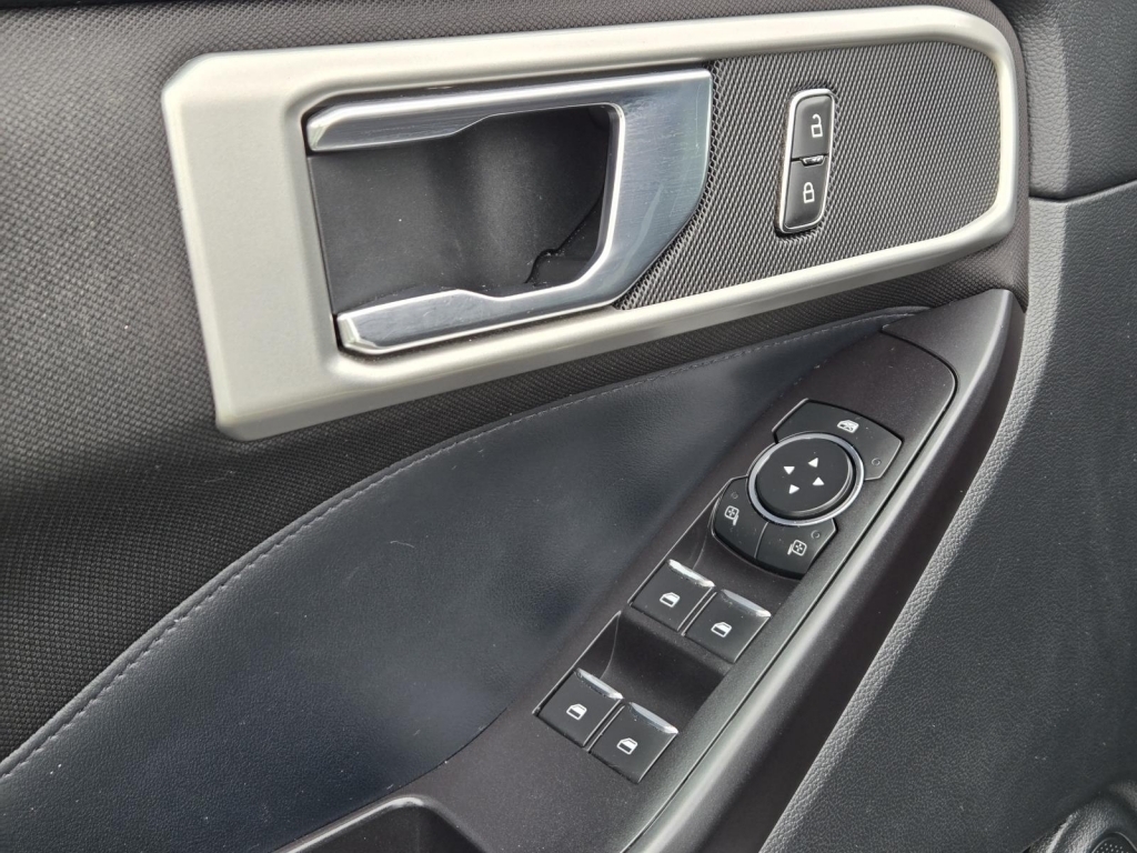 2020 Ford Explorer XLT, B14556, Photo
