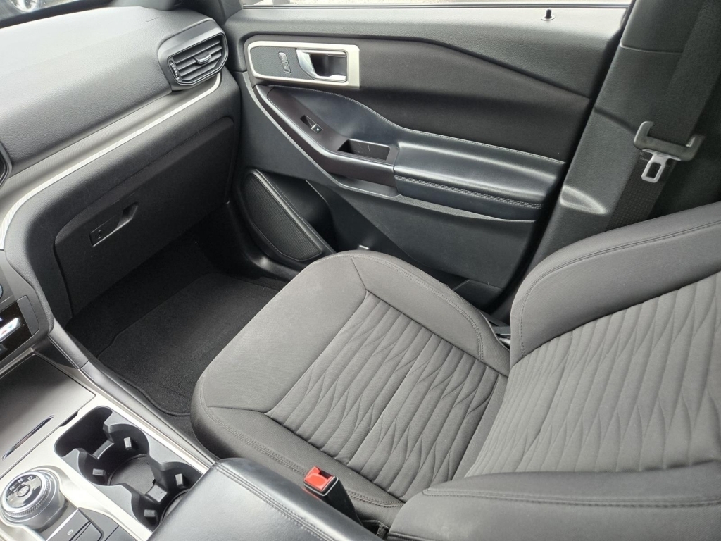 2020 Ford Explorer XLT, B14556, Photo