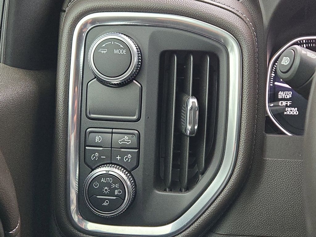 2020 GMC Sierra 1500 SLT, 121148, Photo