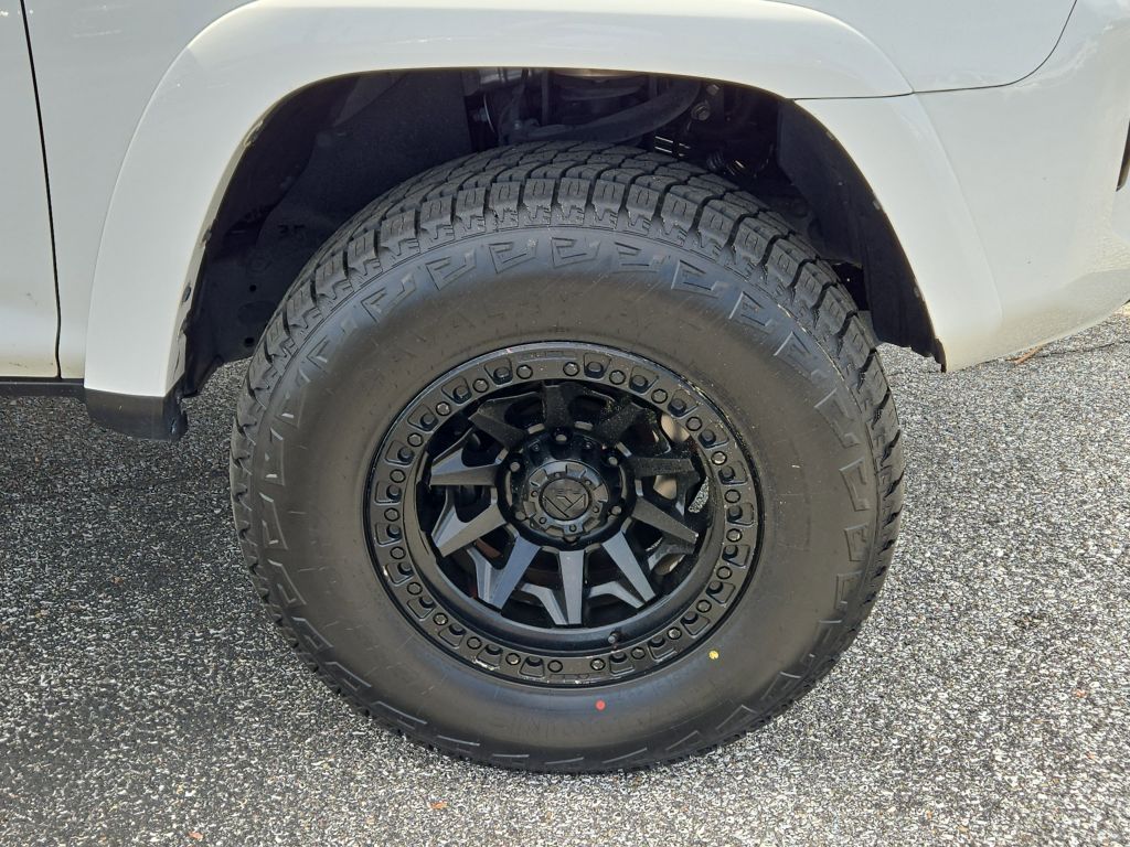 2020 Toyota 4Runner SR5, 223732, Photo