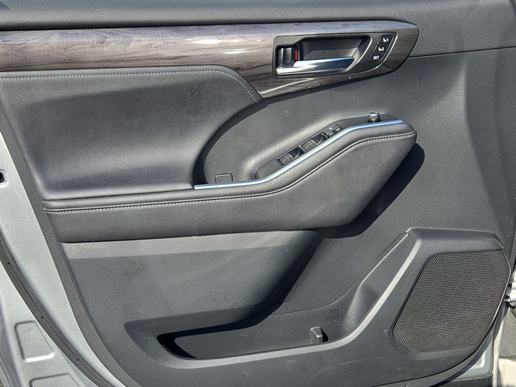 2020 Toyota Highlander Limited, 006223, Photo