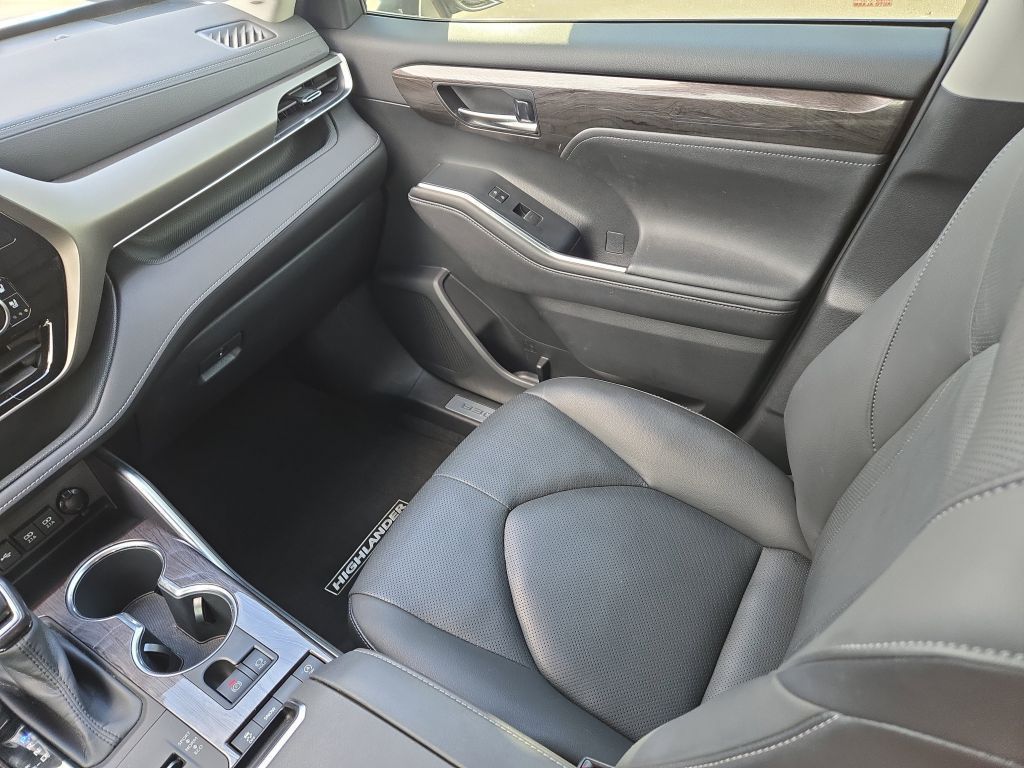 2020 Toyota Highlander Limited, 006223, Photo