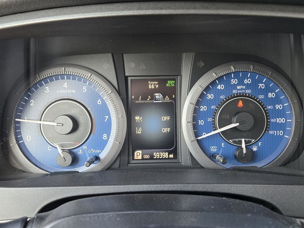 2020 Toyota Sienna XLE, 046890, Photo