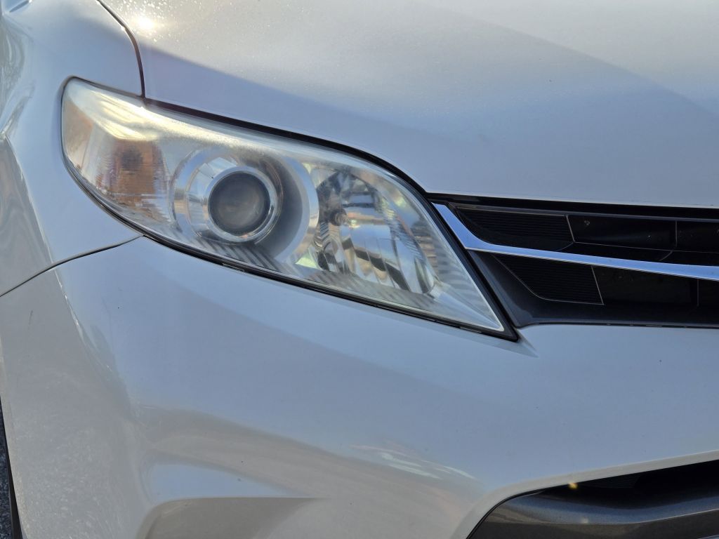 2020 Toyota Sienna XLE, 046890, Photo