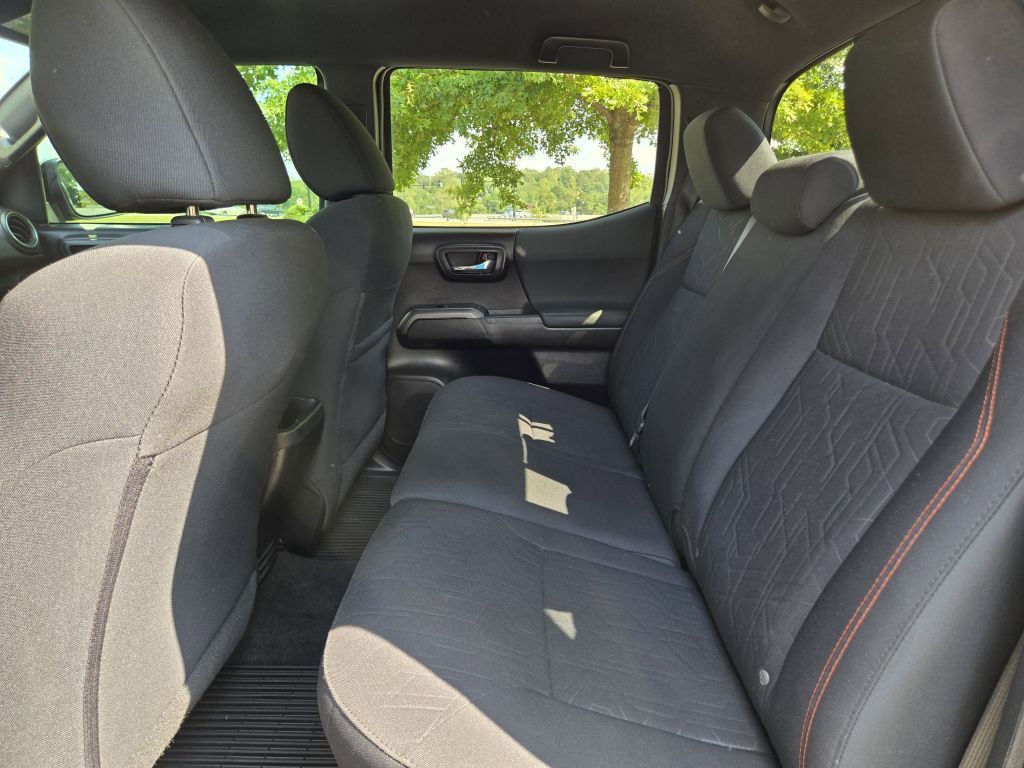 2020 Toyota Tacoma TRD Double Cab V6 photo 11