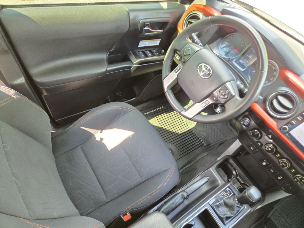 2020 Toyota Tacoma TRD Double Cab V6 photo 14