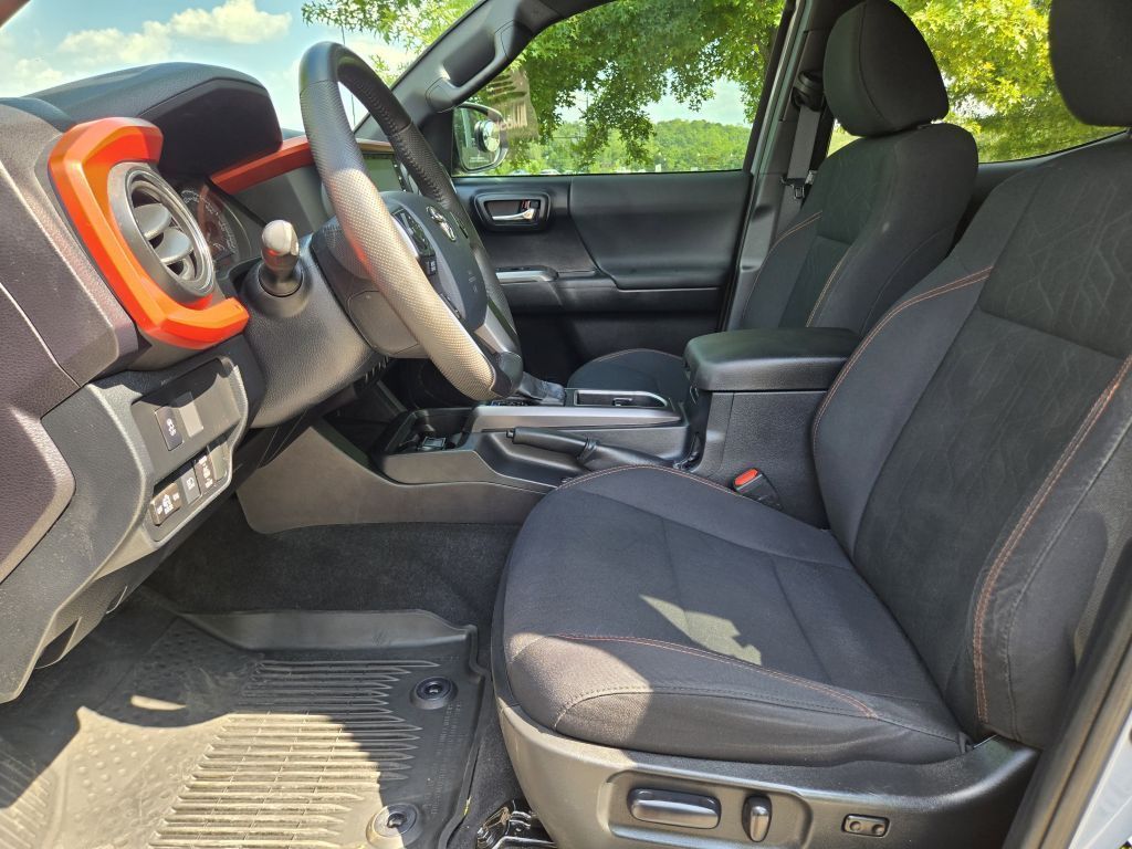 2020 Toyota Tacoma TRD Double Cab V6 photo 18