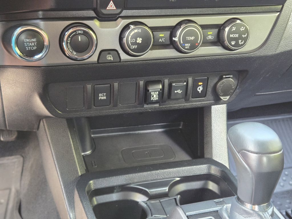 2020 Toyota Tacoma TRD Double Cab V6 photo 25