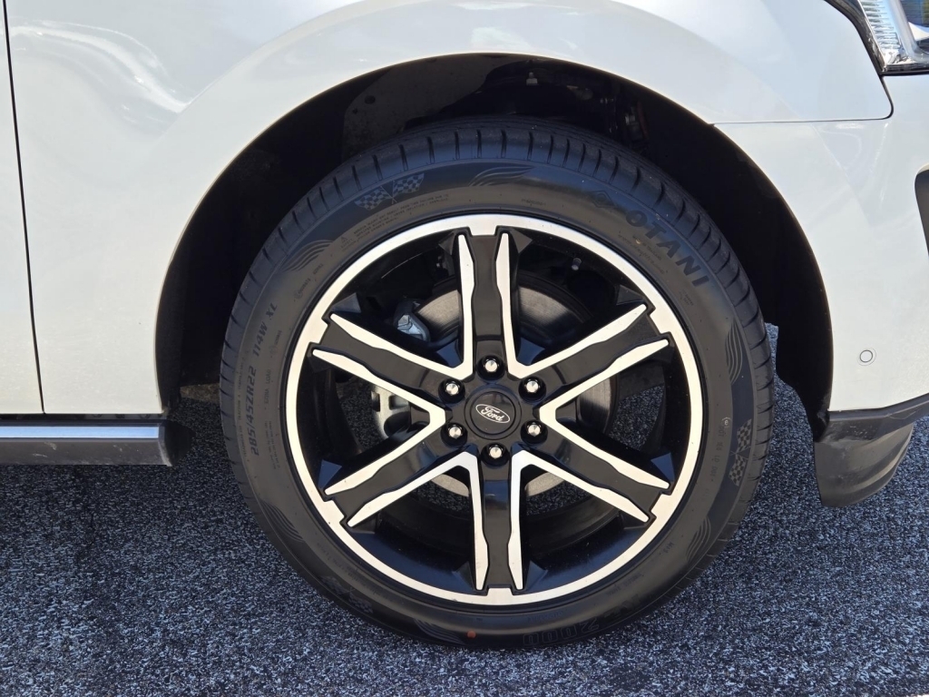 2021 Ford Expedition Limited, A48395, Photo