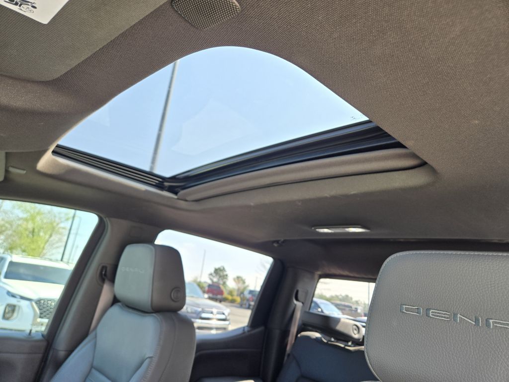 2021 GMC Sierra 1500 Denali, 301115, Photo