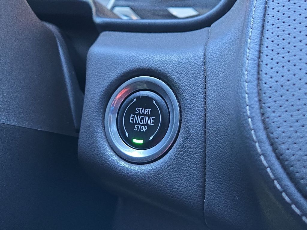 2021 GMC Yukon SLT, 124004, Photo