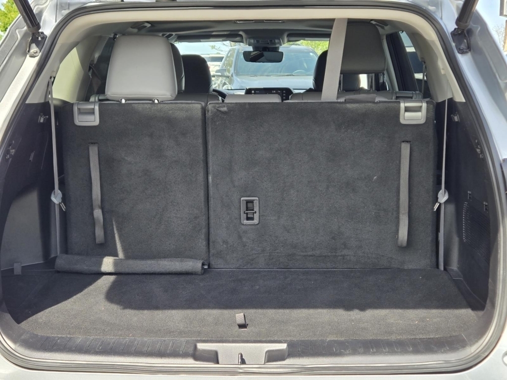 2021 Toyota Highlander XLE, 038721, Photo