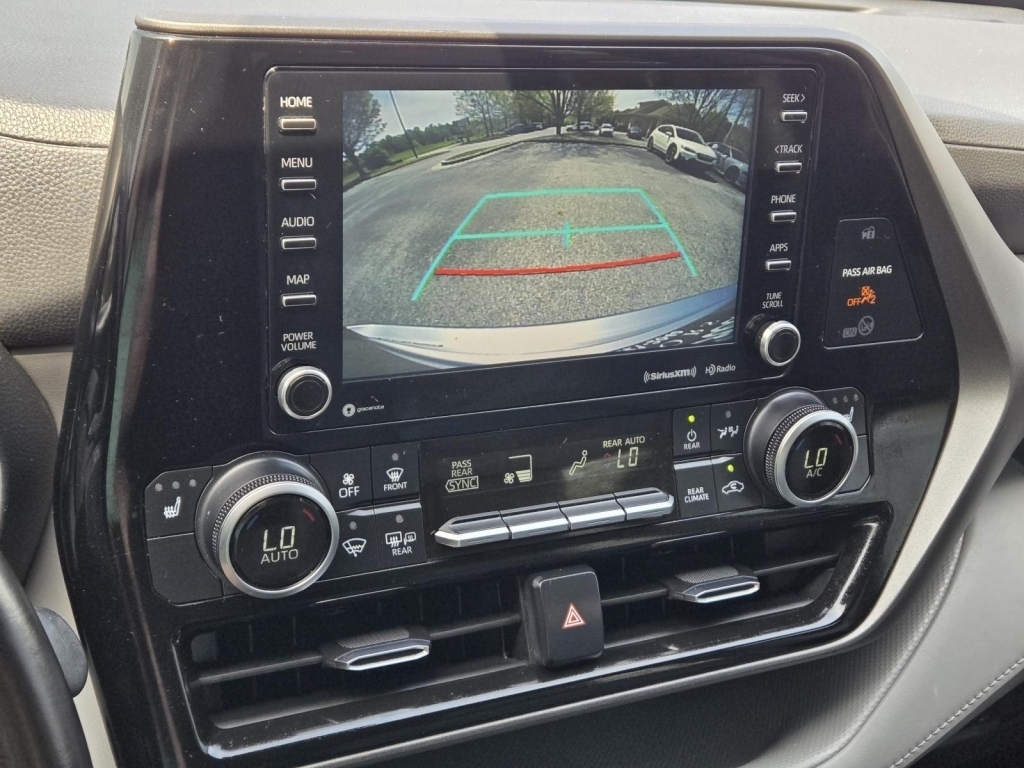 2021 Toyota Highlander XLE, 038721, Photo