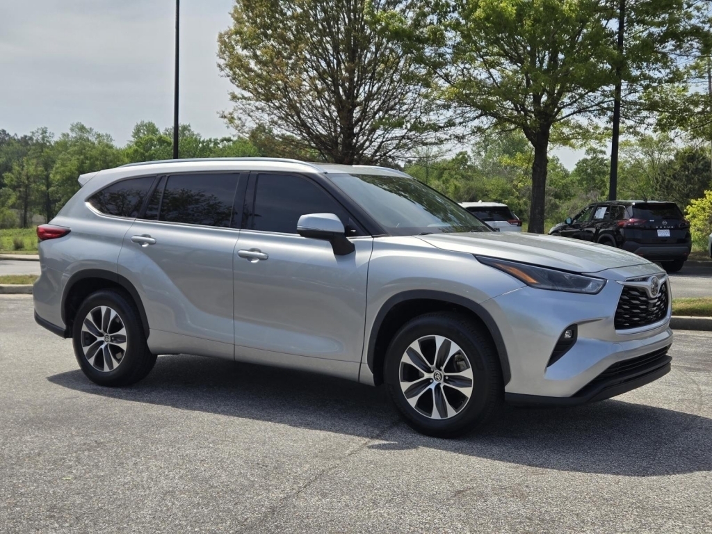 2021 Toyota Highlander XLE, 038721, Photo