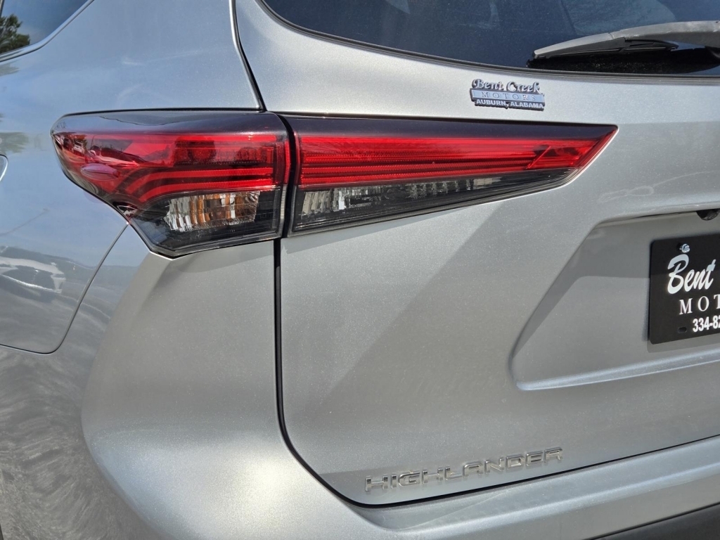 2021 Toyota Highlander XLE, 038721, Photo