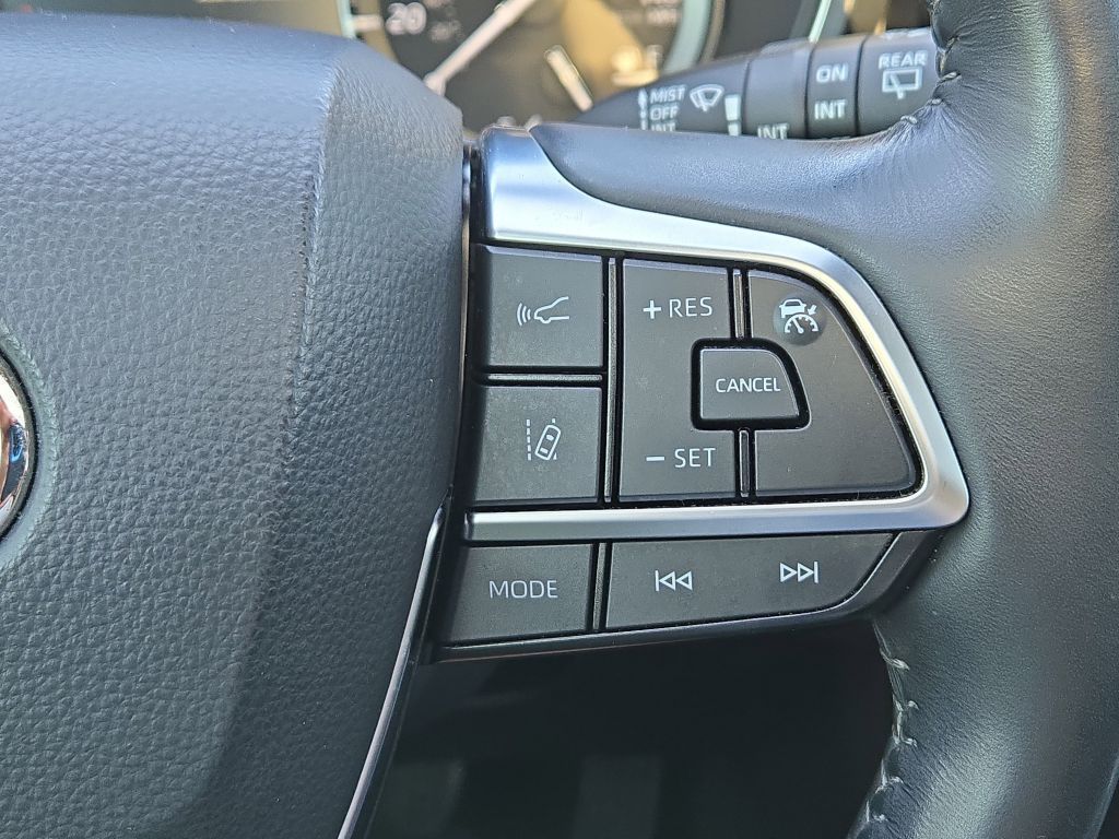 2021 Toyota Highlander Limited photo 23