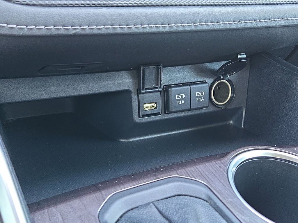 2021 Toyota Highlander Limited photo 27