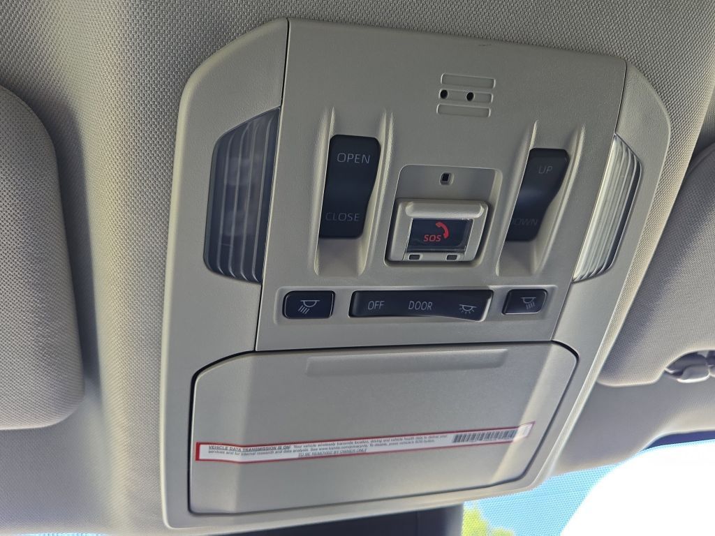 2021 Toyota Highlander Limited photo 29