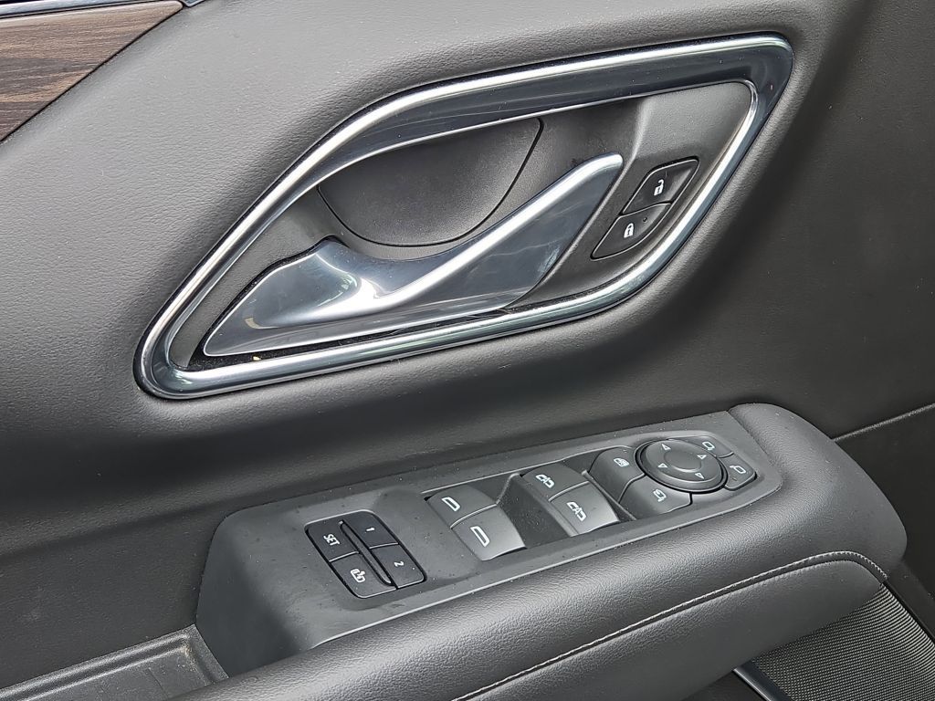 2022 Chevrolet Suburban LT, 109387, Photo