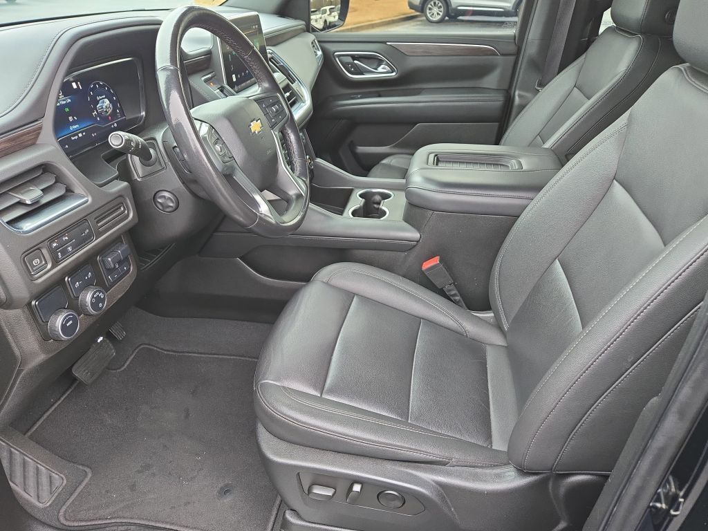 2022 Chevrolet Suburban LT, 109387, Photo