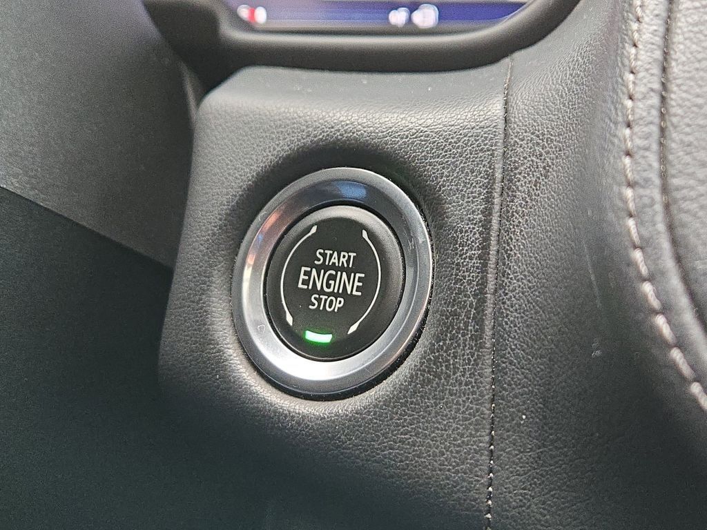 2022 Chevrolet Suburban LT, 109387, Photo