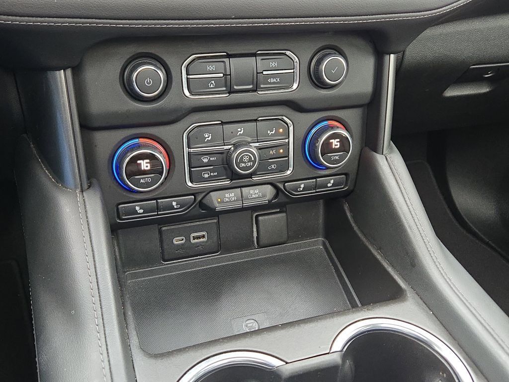 2022 Chevrolet Suburban LT, 109387, Photo