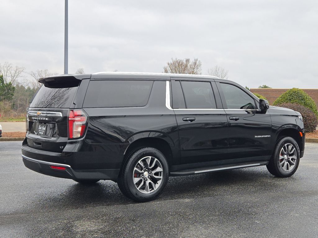 2022 Chevrolet Suburban LT, 109387, Photo