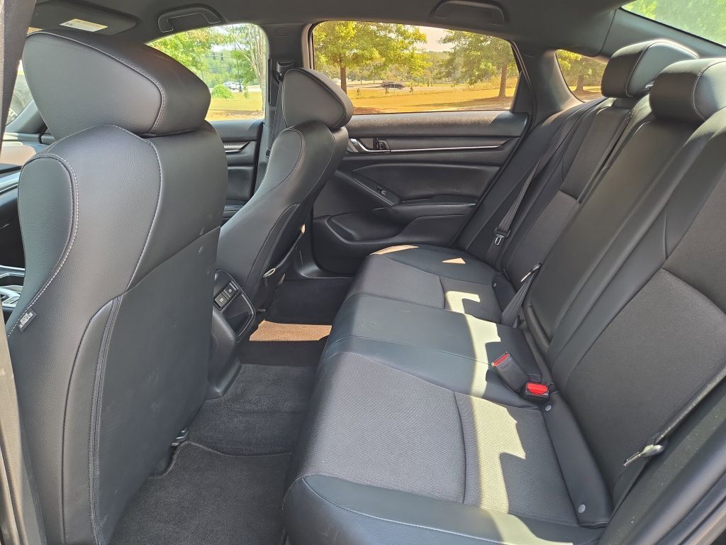 2022 Honda Accord Sport photo 10