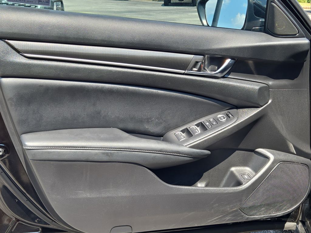 2022 Honda Accord Sport photo 15