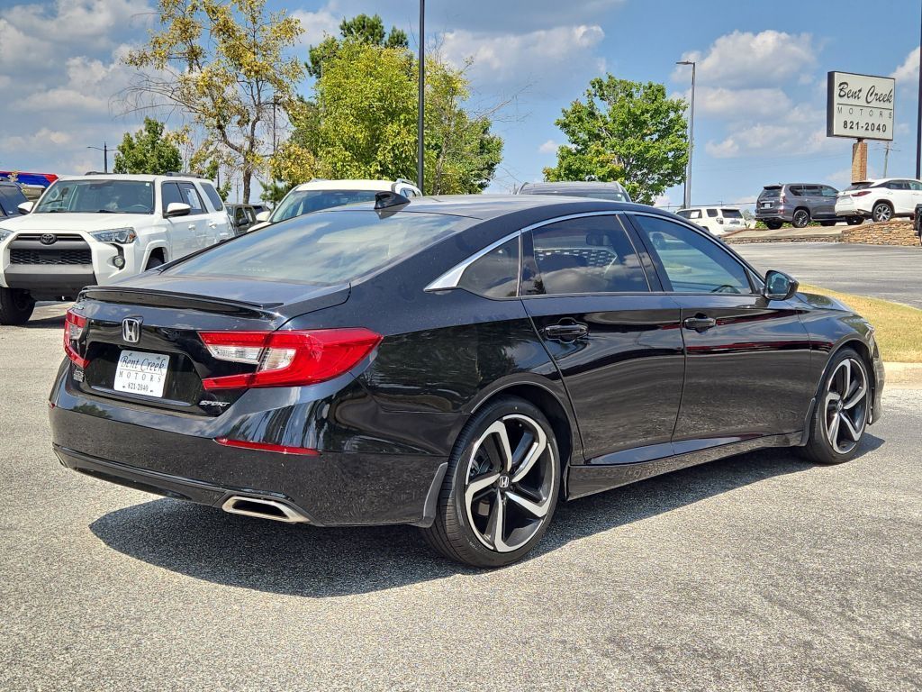 2022 Honda Accord Sport photo 6