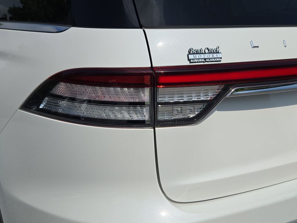 2022 Lincoln Aviator Reserve photo 9