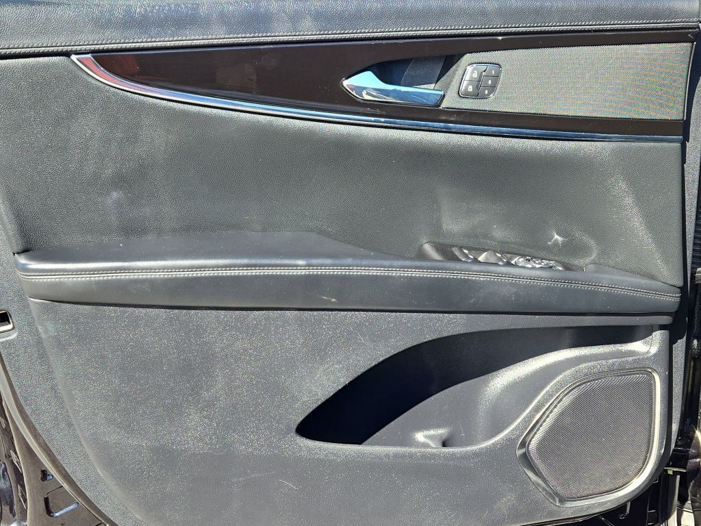 2022 Lincoln Nautilus Reserve, L07810, Photo