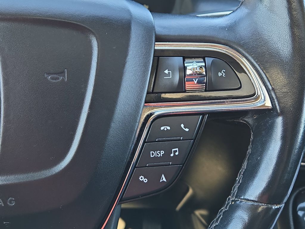 2022 Lincoln Nautilus Reserve, L07810, Photo