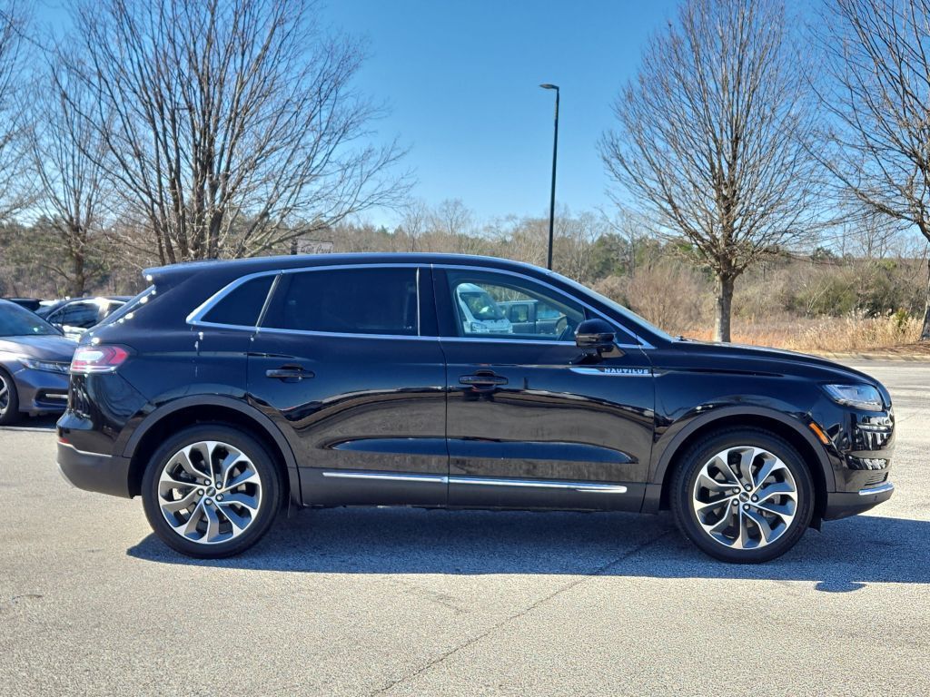 2022 Lincoln Nautilus Reserve, L07810, Photo