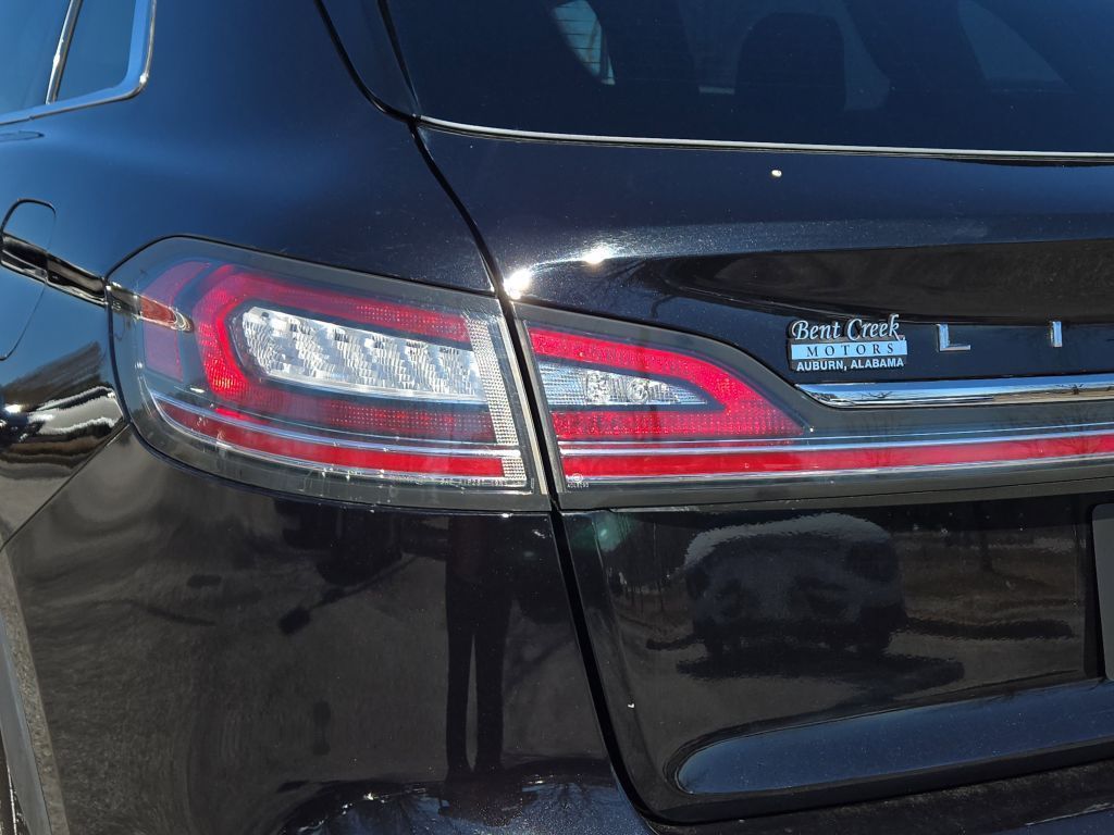 2022 Lincoln Nautilus Reserve, L07810, Photo