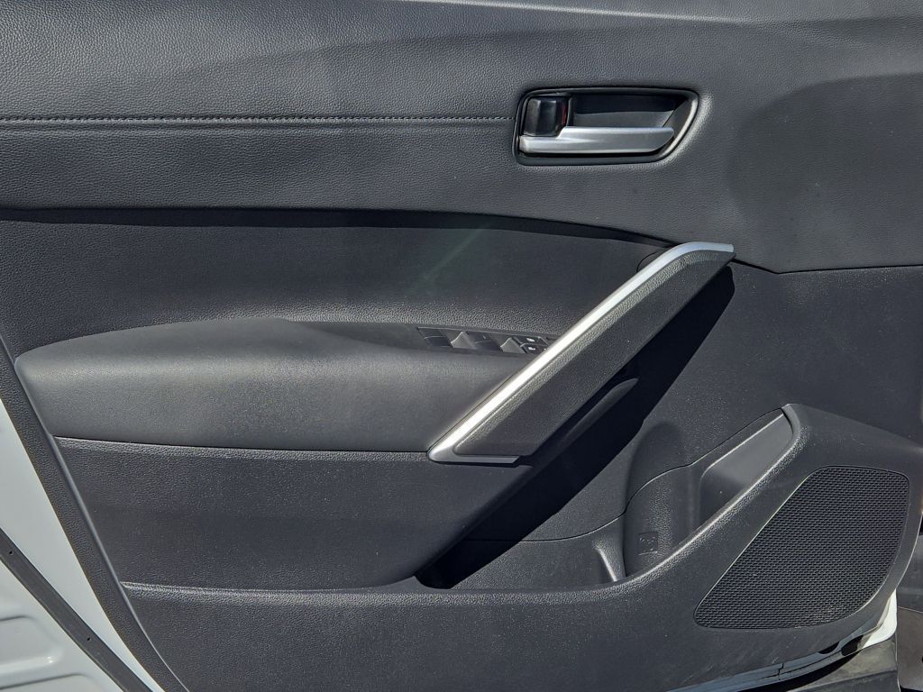 2022 Toyota Corolla Cross XLE, 028145, Photo