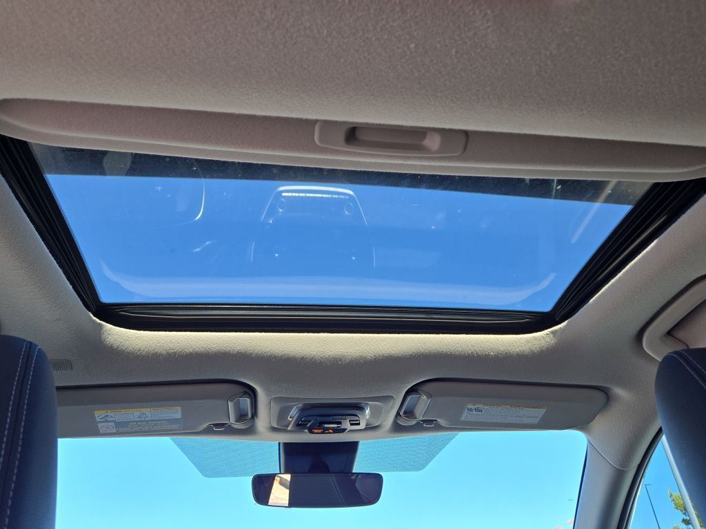 2022 Toyota Corolla Cross XLE, 028145, Photo