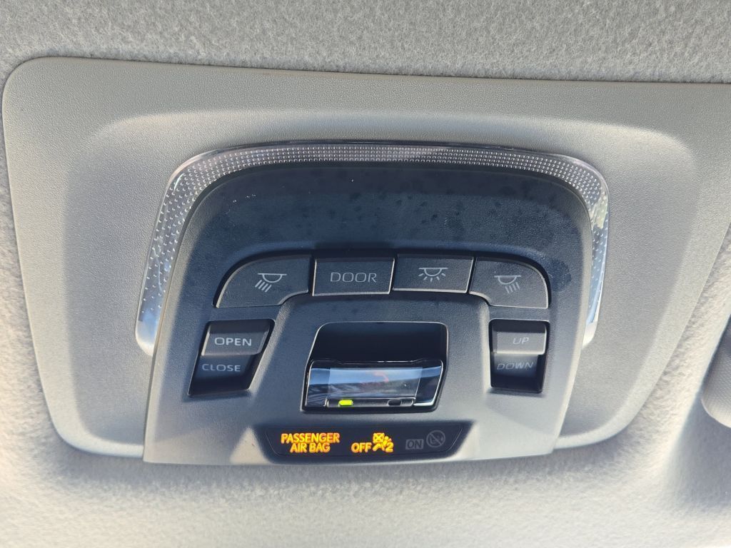 2022 Toyota Corolla Cross XLE, 028145, Photo