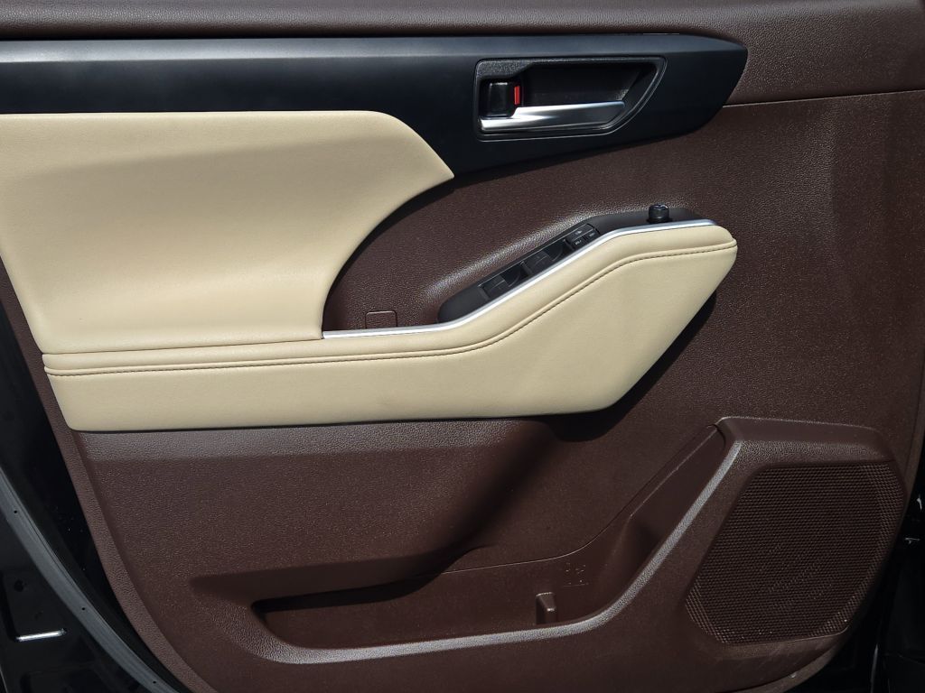 2022 Toyota Highlander XLE, 539673, Photo