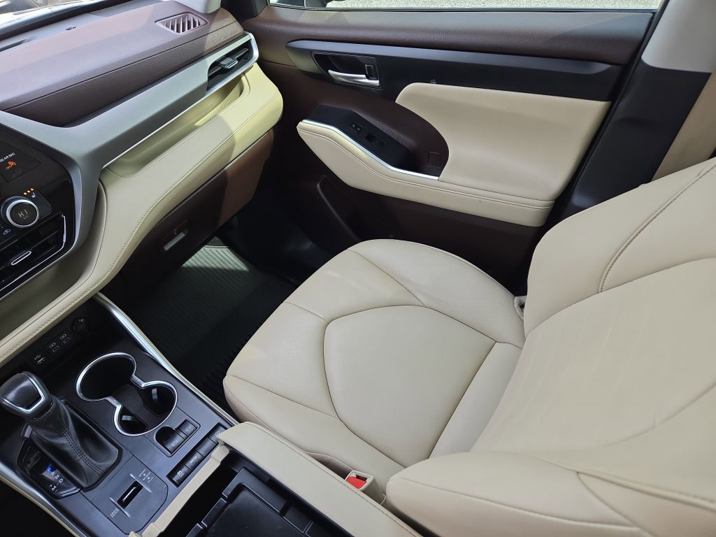 2022 Toyota Highlander XLE, 539673, Photo
