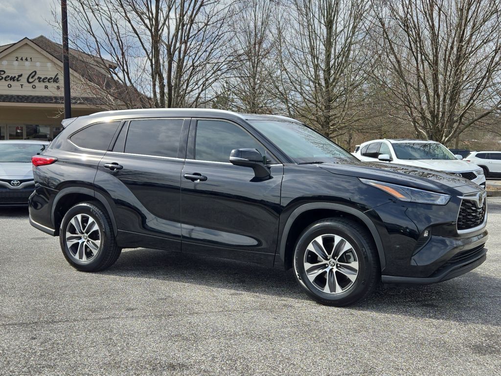 2022 Toyota Highlander XLE, 539673, Photo