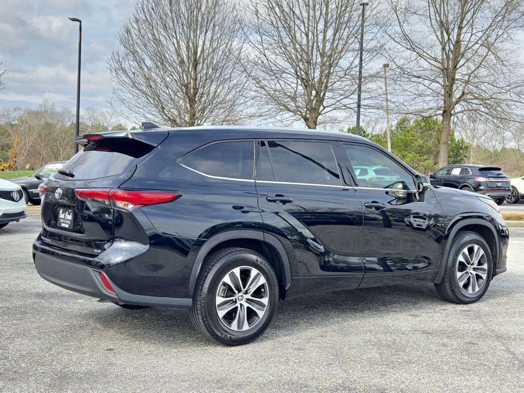 2022 Toyota Highlander XLE, 539673, Photo