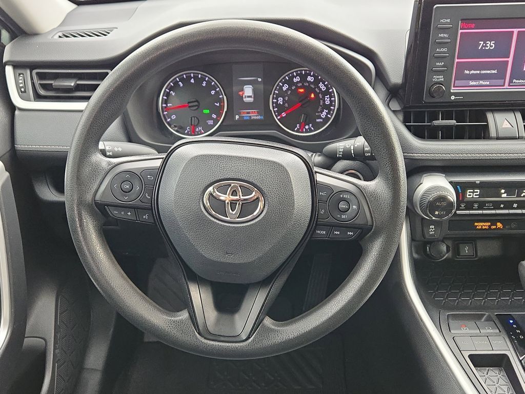 2022 Toyota RAV4 XLE photo 16