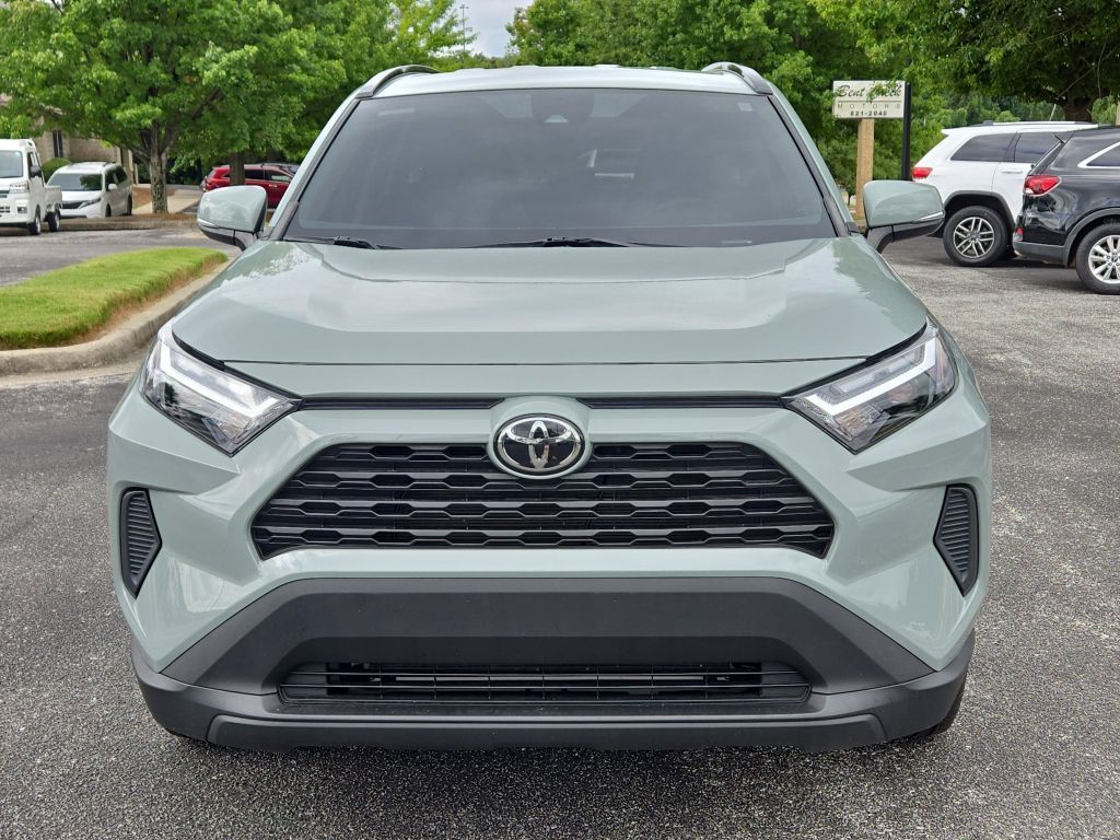 2022 Toyota RAV4 XLE, 196424, Photo